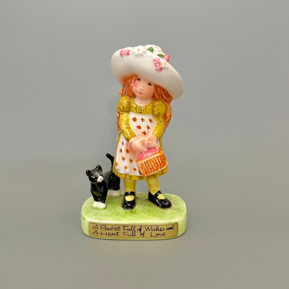 Vintage Ceramic Japan Figurine Girl With Cat